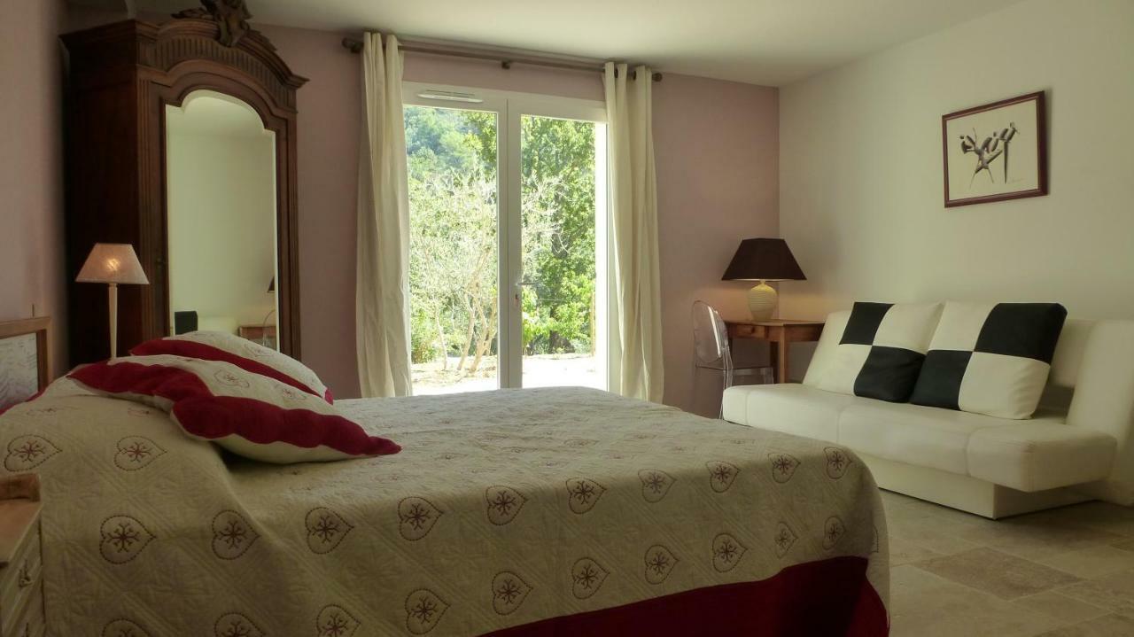 Le Vallon Des Oliviers Montauroux Ngoại thất bức ảnh