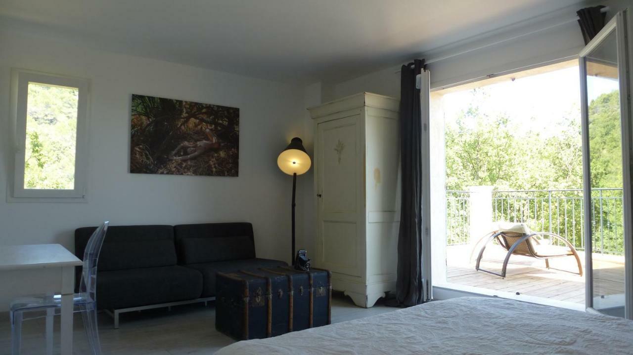 Le Vallon Des Oliviers Montauroux Ngoại thất bức ảnh