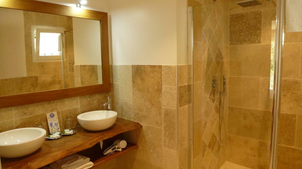 Le Vallon Des Oliviers Montauroux Ngoại thất bức ảnh