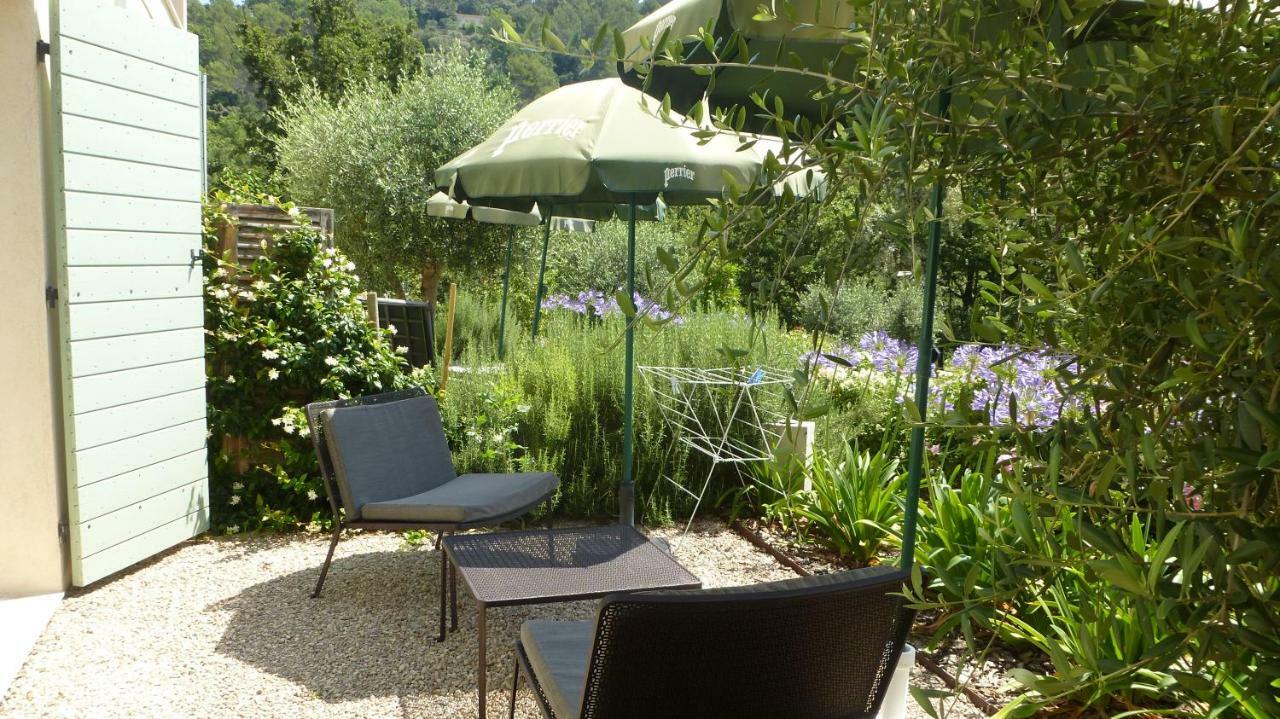 Le Vallon Des Oliviers Montauroux Ngoại thất bức ảnh