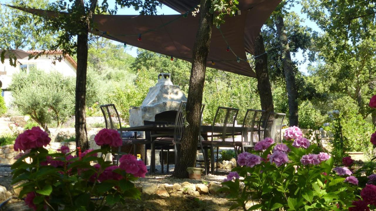Le Vallon Des Oliviers Montauroux Ngoại thất bức ảnh